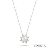 0.30 Carat Pearl and Diamond Necklace
