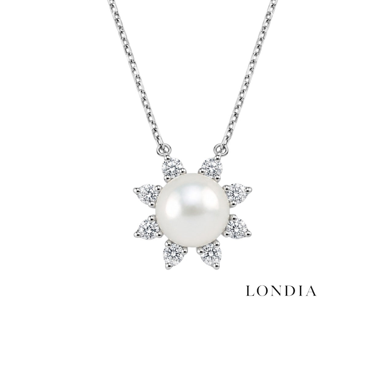 0.30 Carat Natural Diamond Design Pearl Necklace