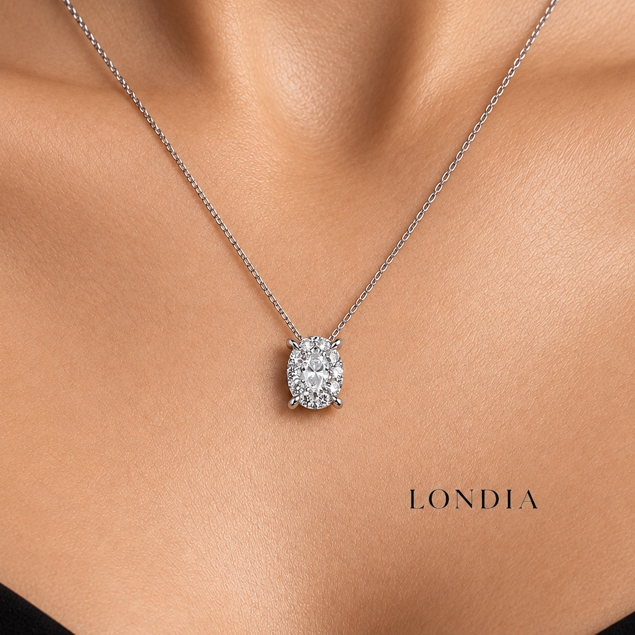 0.30 Carat Natural Diamond Magic Oval Necklace