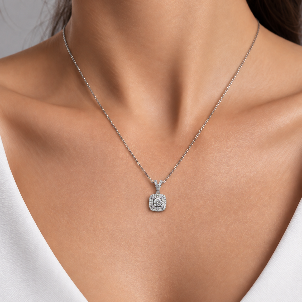 0.45 Carat Natural Diamond Design Necklace