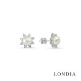 0.60 Carat Pearl and Diamond Earrings