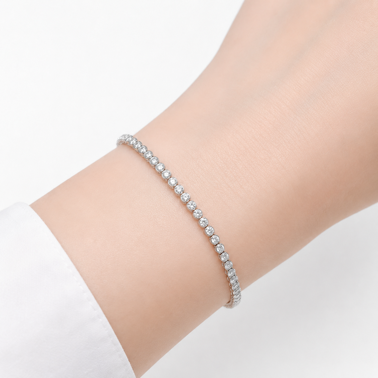 1.00 Carat Super Light Crown Bracelet in 14K Gold