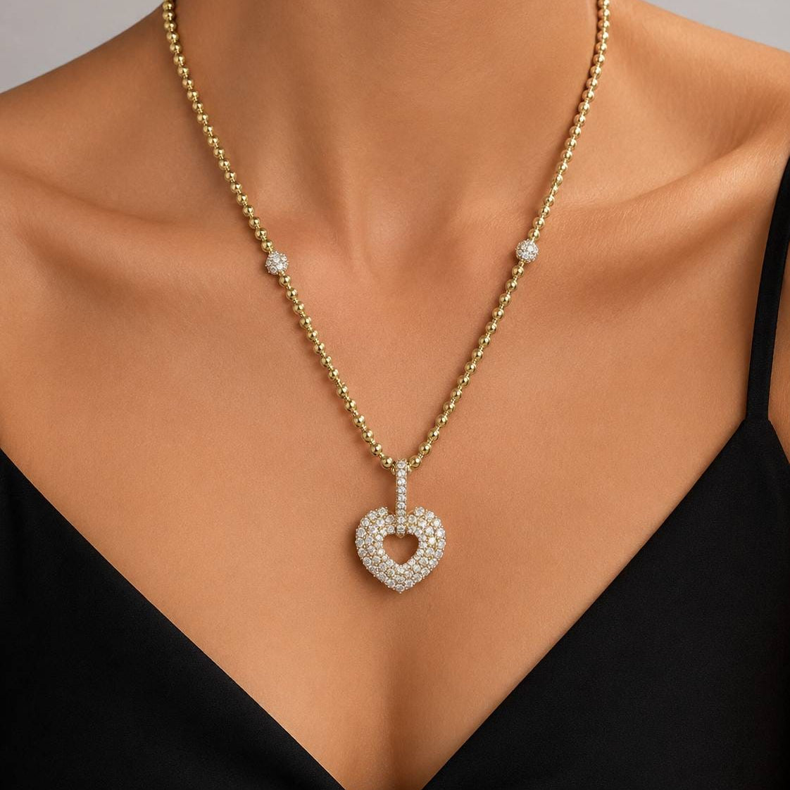1.90 Carat Natural Diamond Heart Design Charm Necklace