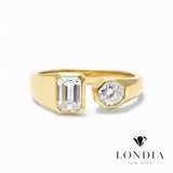 Women’s Toi et Moi Pinky Ring 0.30 ct Emerald & 0.20 ct Round Natural Diamonds 14K Gold