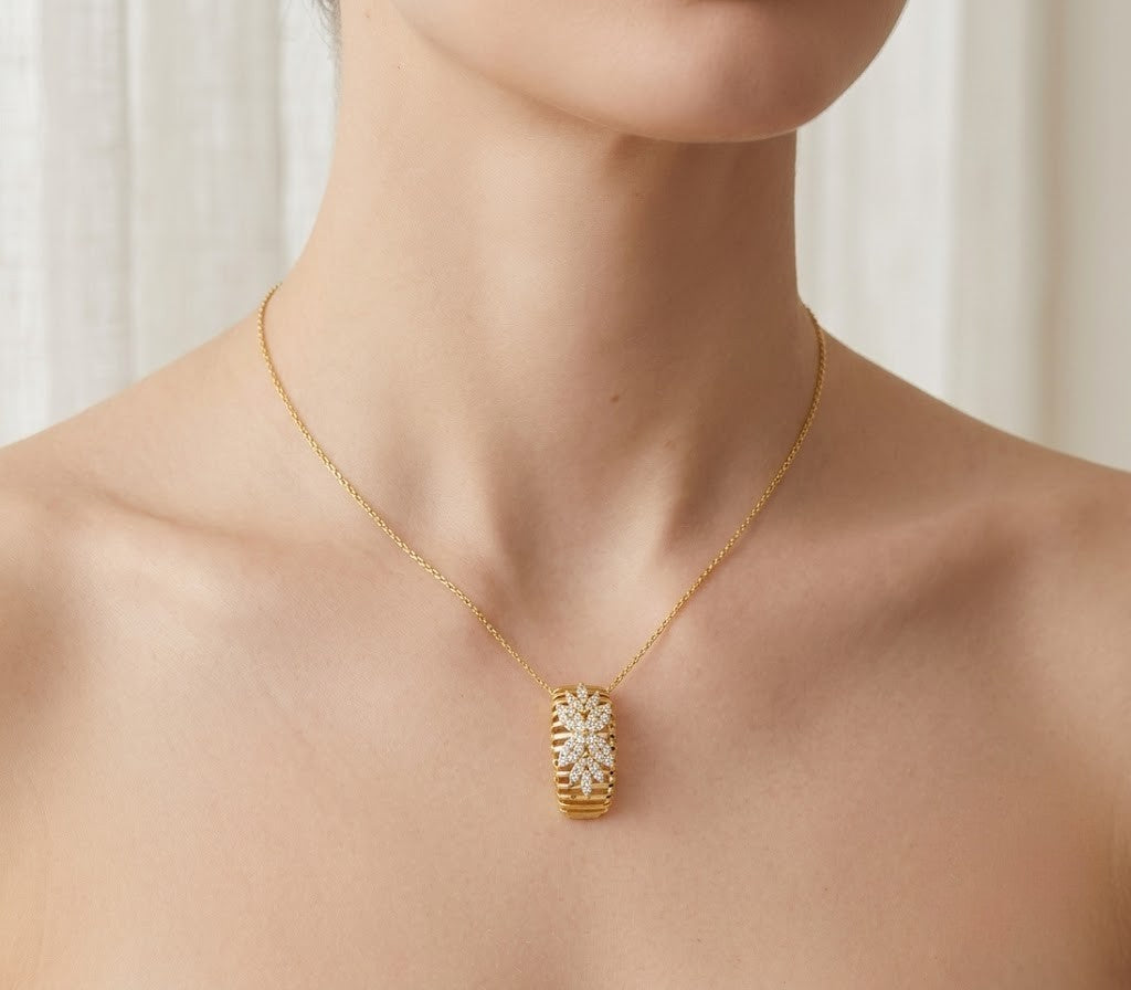 14K Gold 0.40 Carat Natural Diamond Flora Design Necklace