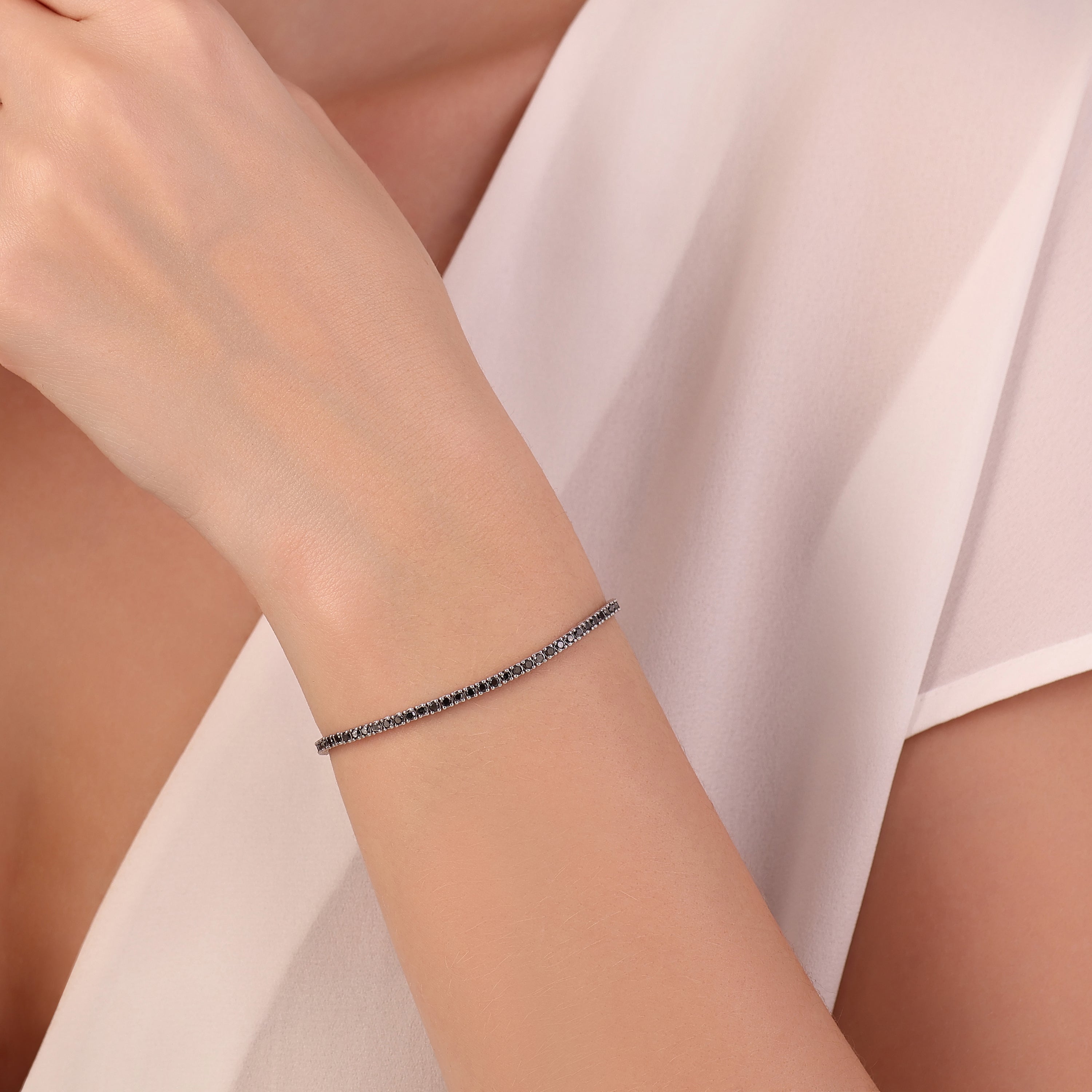 2 Carat Black Natural Diamond Classic Tennis Bracelet