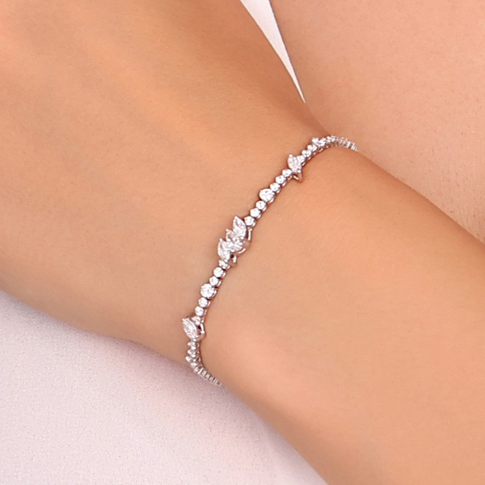 3.20 CTW Diamond Londia Divina Design Bridal Bracelet 18k Fine Gold