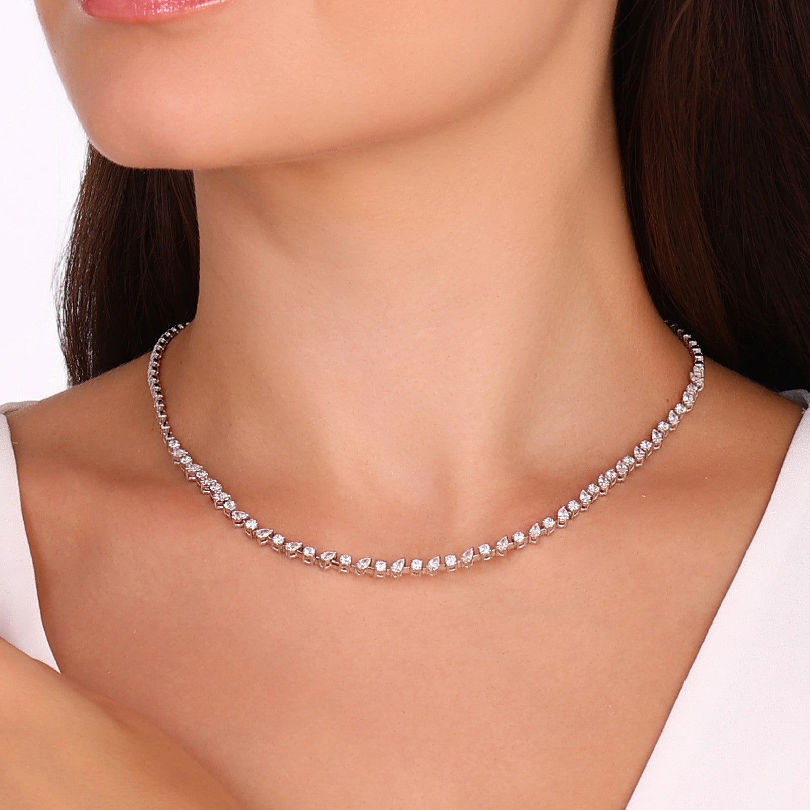 3.30 CTW Diamond Londia Lumis Design Bridal Earring 18k Fine Gold