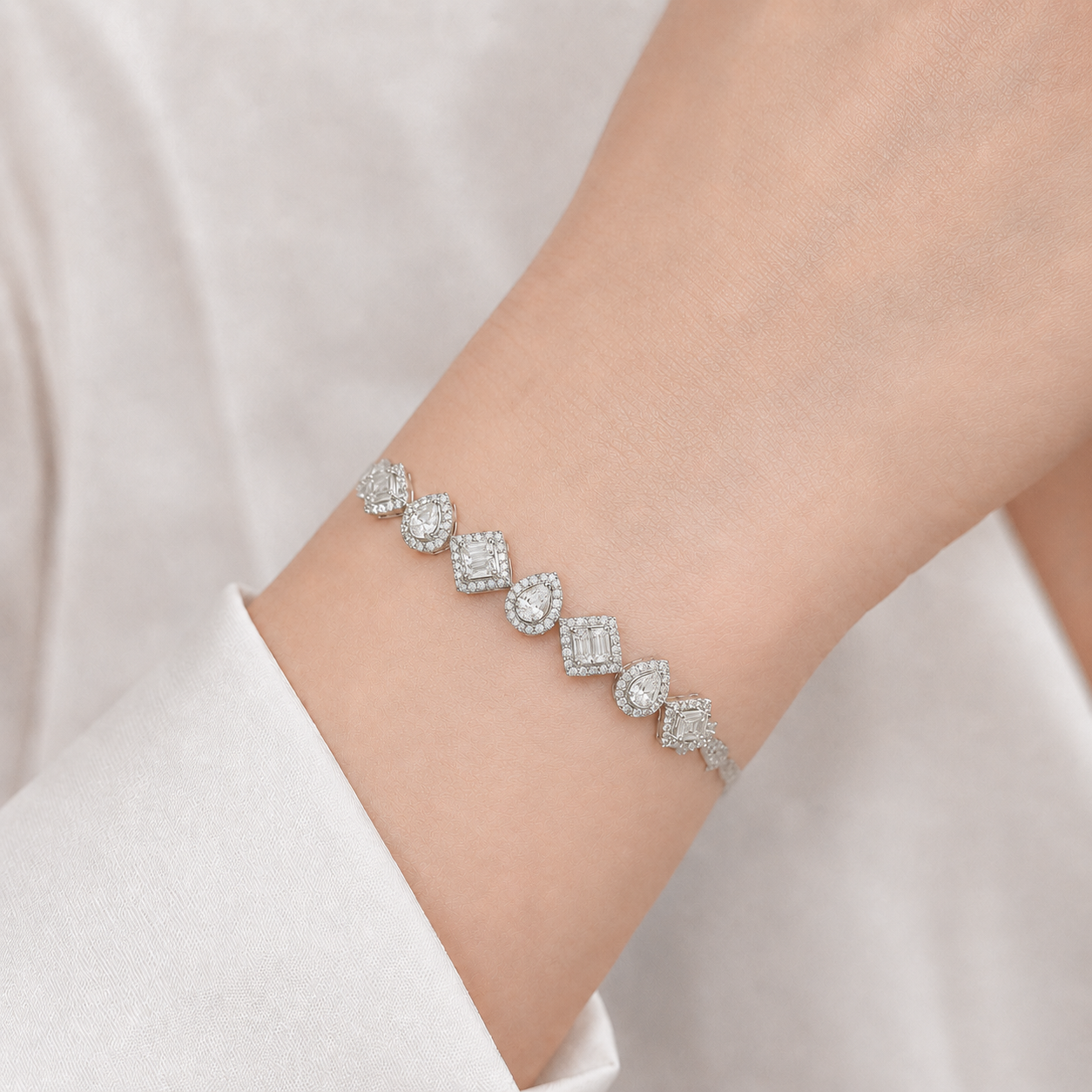 4.35 Carat Natural Diamond Designer Tennis Bracelet