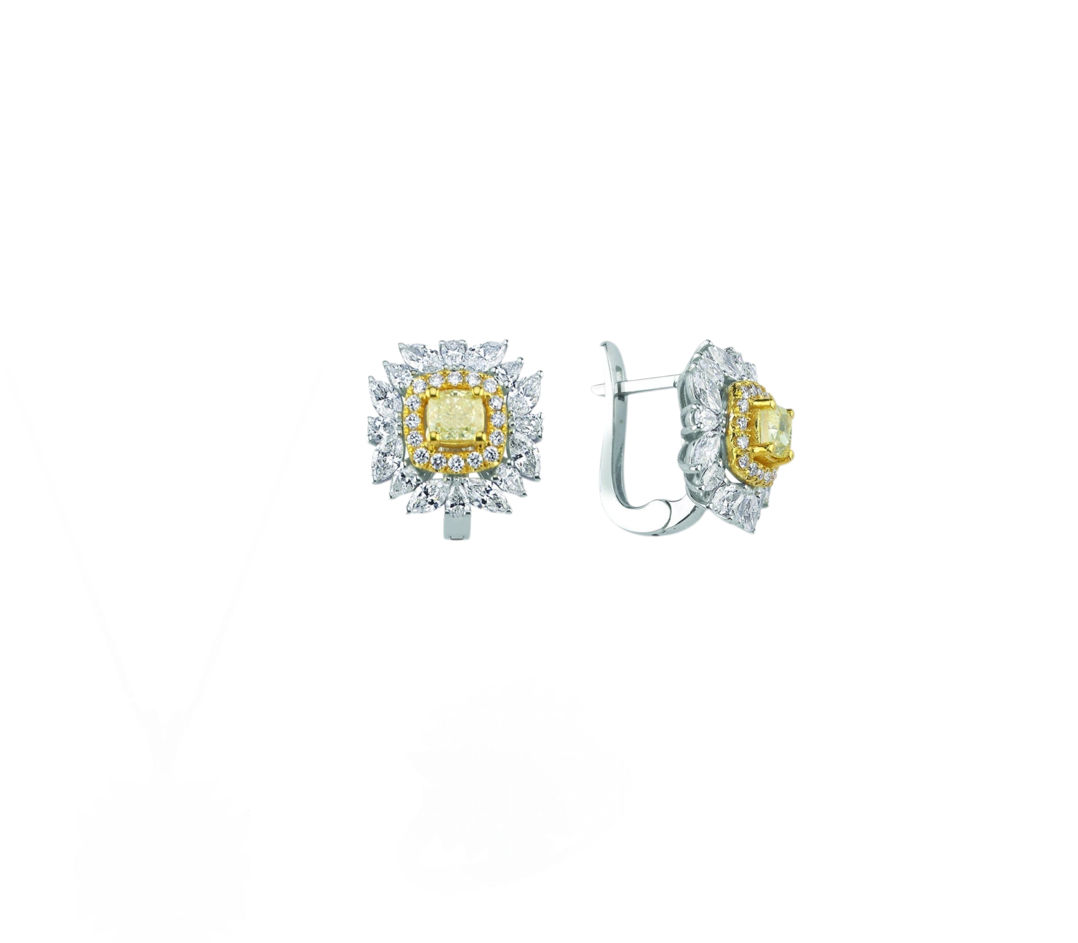 7.60 Ct. Fancy Yellow Diamond Designer Set in 18K Gold